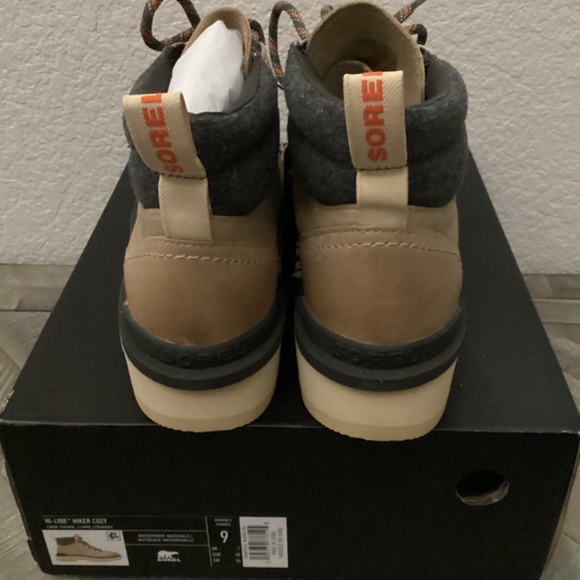 SOREL Women's Hi-Line Lace-Up Cozy Hiker Booties, size 9 - Picture 9 of 10